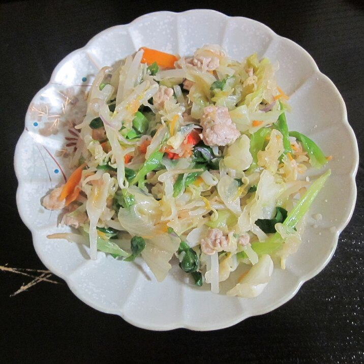 お手軽材料で作る！豚肉の野菜炒め♪